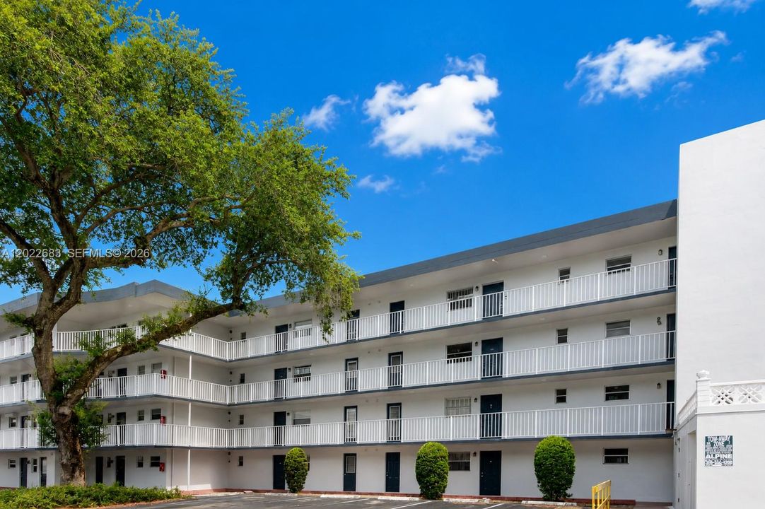 En Venta: $190,000 (2 camas, 2 baños, 952 Pies cuadrados)