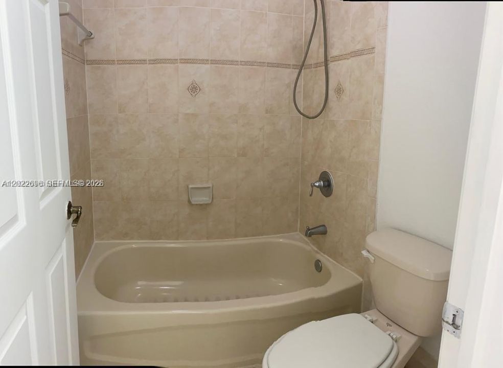В аренду: $2,600 (3 спален, 2 ванн, 1750 Квадратных фут)