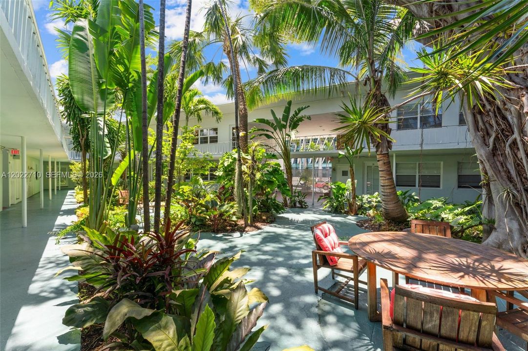En Venta: $335,000 (1 camas, 1 baños, 650 Pies cuadrados)