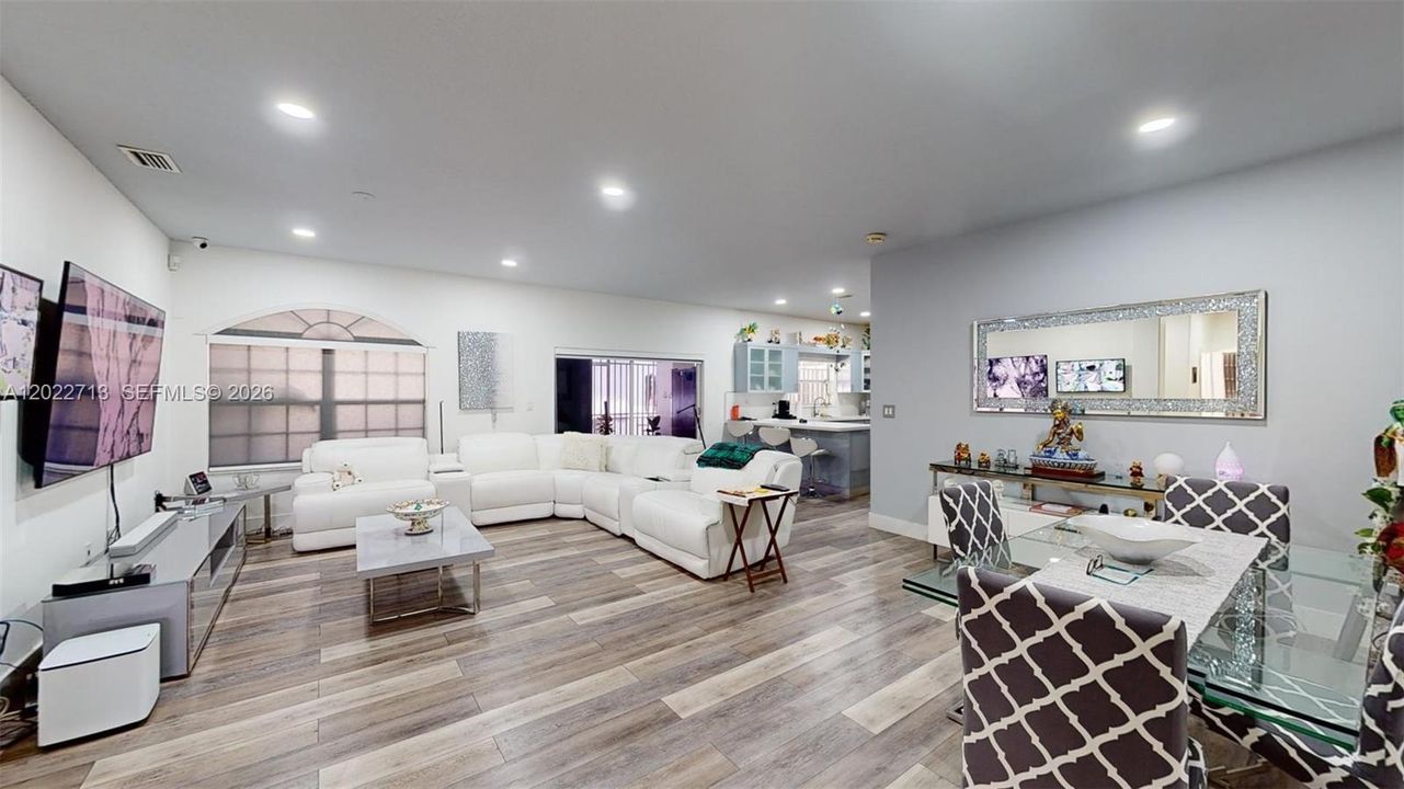 For Sale: $950,000 (3 beds, 2 baths, 2345 Square Feet)