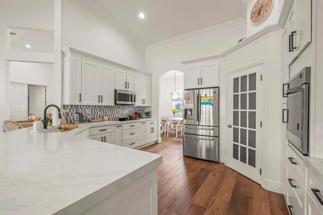 15705 Meadow Wood Dr Wellington FL009_