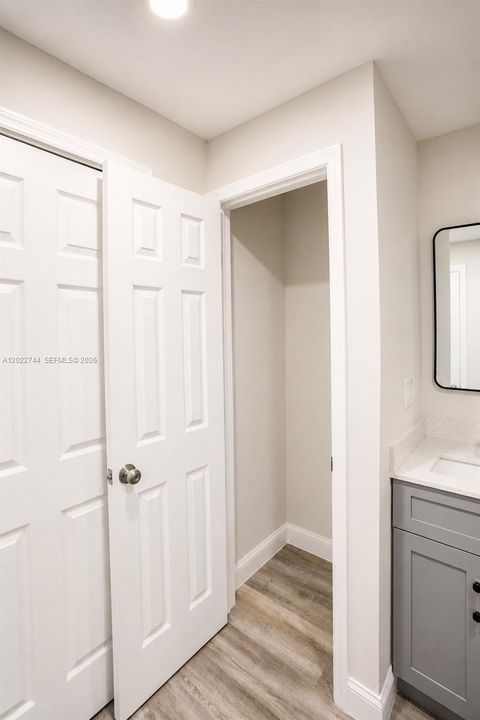 For Rent: $5,950 (5 beds, 3 baths, 2153 Square Feet)