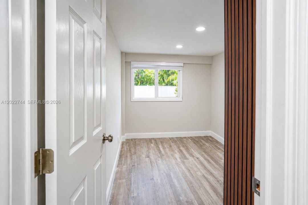 For Rent: $5,950 (5 beds, 3 baths, 2153 Square Feet)