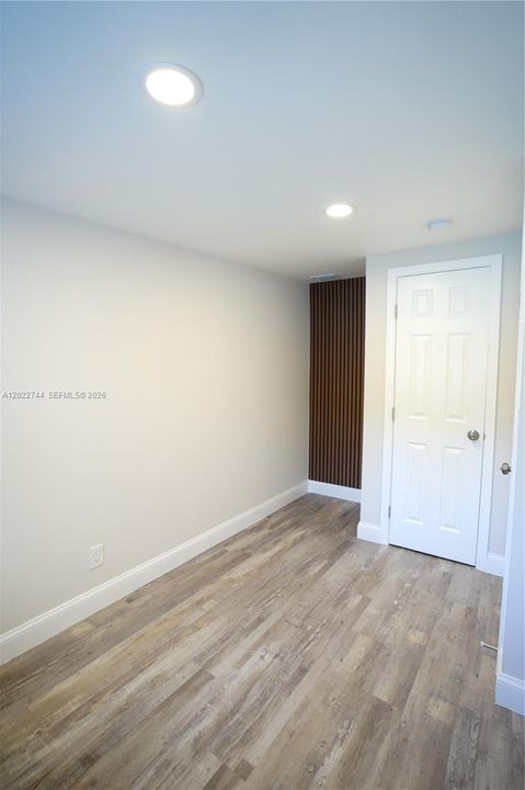 For Rent: $5,950 (5 beds, 3 baths, 2153 Square Feet)
