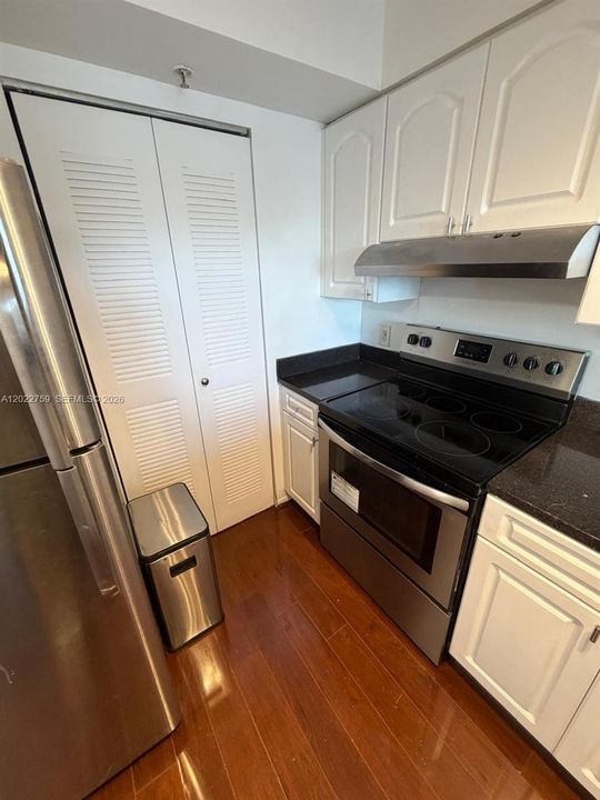 Activo con contrato: $1,950 (1 camas, 1 baños, 635 Pies cuadrados)