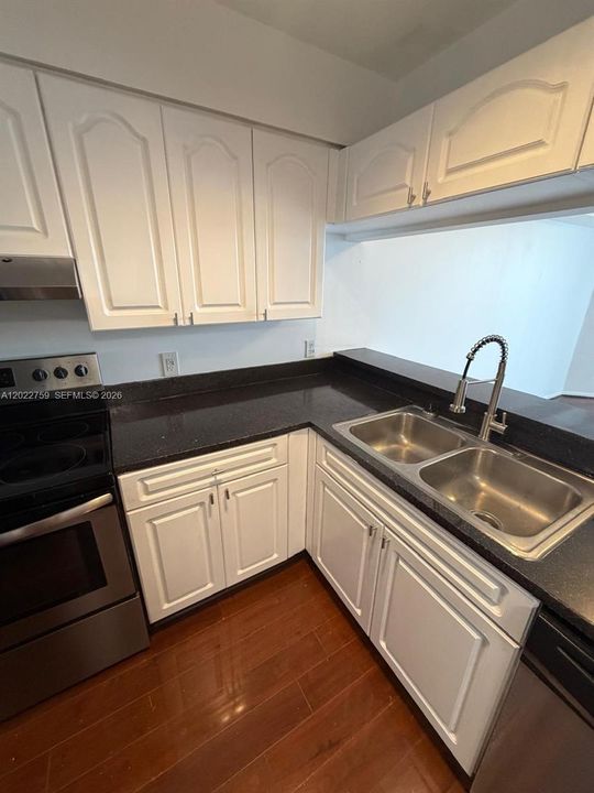 Activo con contrato: $1,950 (1 camas, 1 baños, 635 Pies cuadrados)