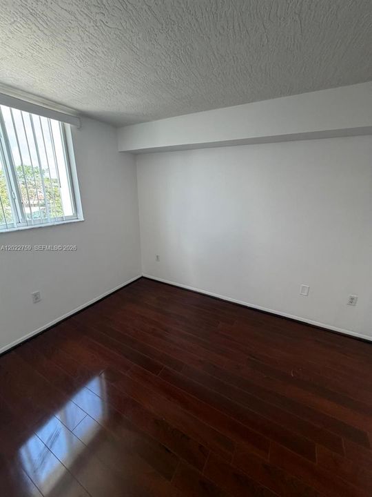 Activo con contrato: $1,950 (1 camas, 1 baños, 635 Pies cuadrados)