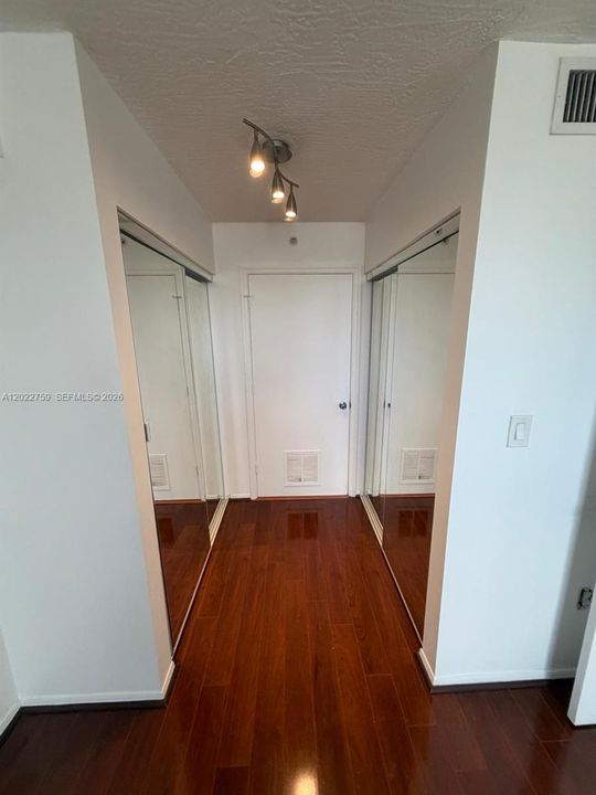 Activo con contrato: $1,950 (1 camas, 1 baños, 635 Pies cuadrados)