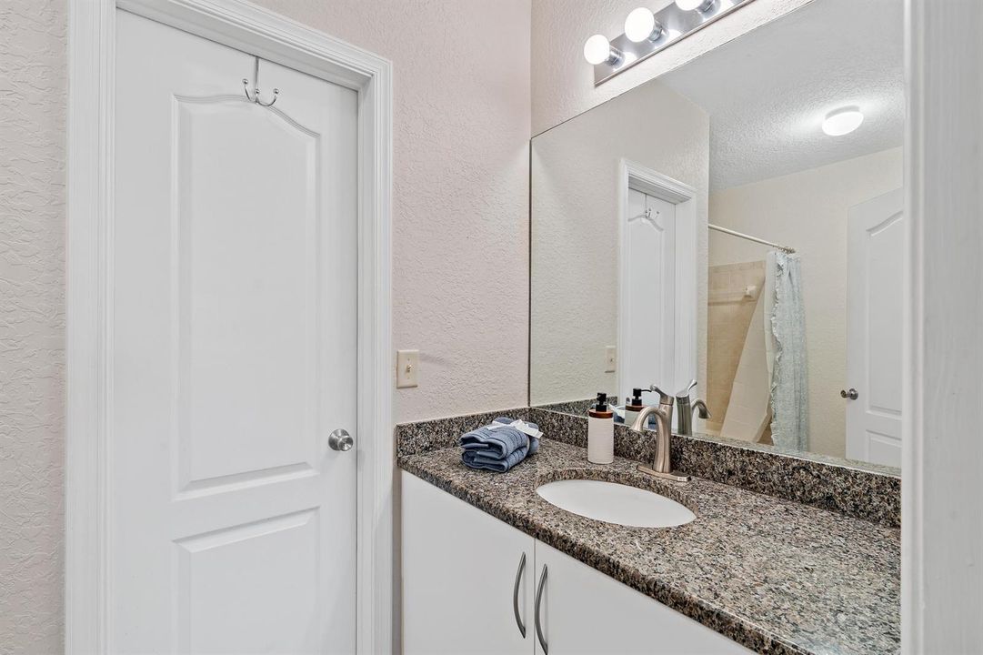 Condo Master BR 3