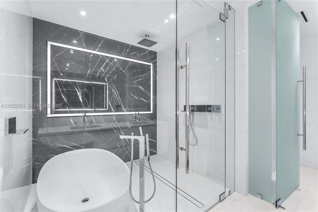 В аренду: $17,500 (3 спален, 3 ванн, 2422 Квадратных фут)