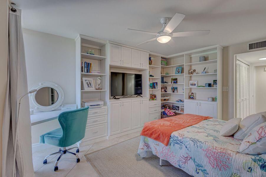 GUEST BED