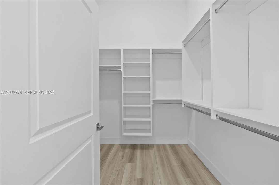 В аренду: $8,750 (3 спален, 3 ванн, 2156 Квадратных фут)