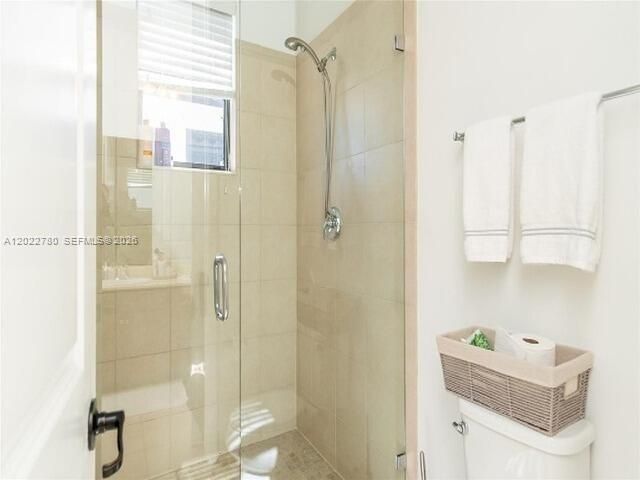 For Rent: $3,950 (3 beds, 3 baths, 2025 Square Feet)