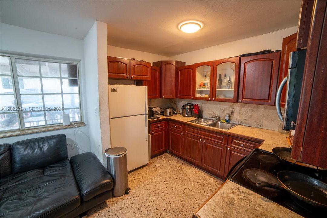 For Sale: $600,000 (0 beds, 0 baths, 900 Square Feet)