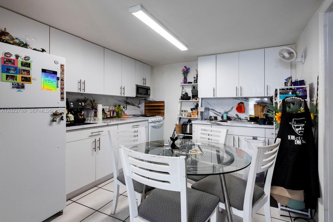 Active With Contract: $600,000 (0 beds, 0 baths, 1239 Square Feet)