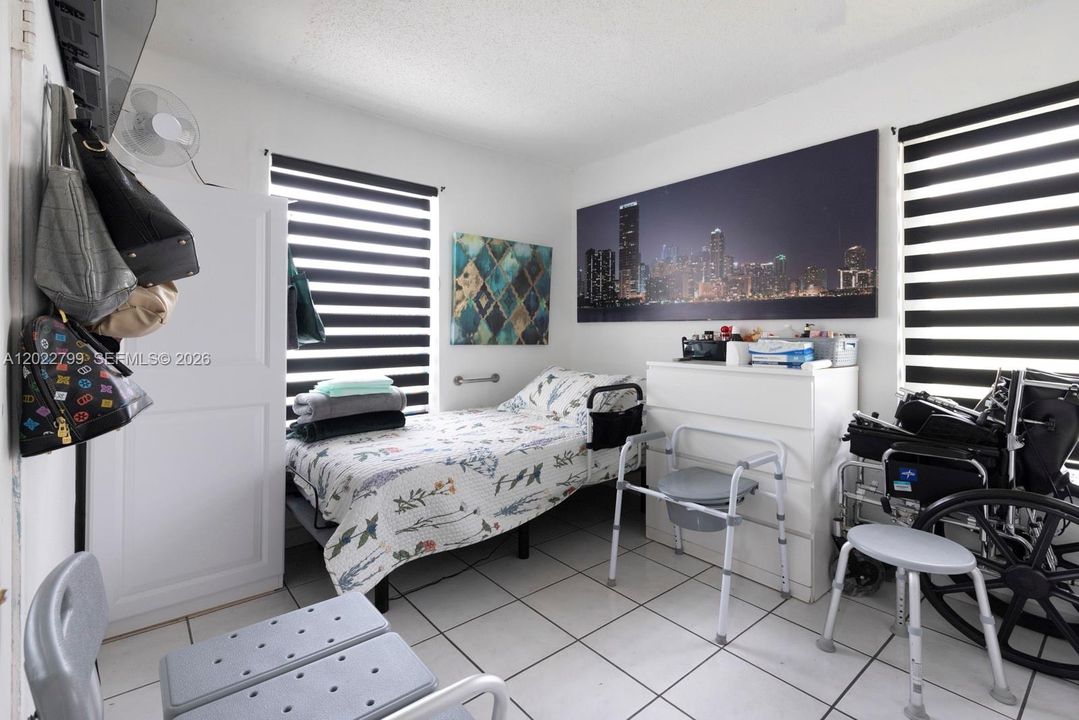 Active With Contract: $600,000 (0 beds, 0 baths, 1239 Square Feet)
