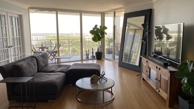 For Rent: $3,900 (2 beds, 2 baths, 1268 Square Feet)