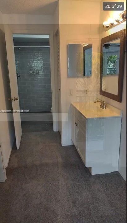 En Venta: $245,000 (2 camas, 2 baños, 1024 Pies cuadrados)
