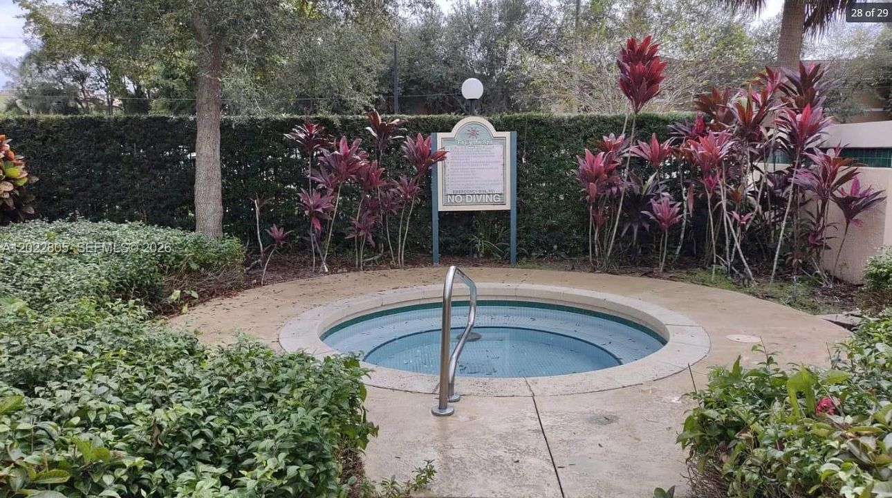 En Venta: $245,000 (2 camas, 2 baños, 1024 Pies cuadrados)