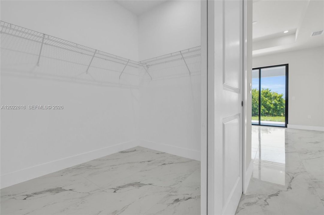 Mater Bedroom walk-in closet