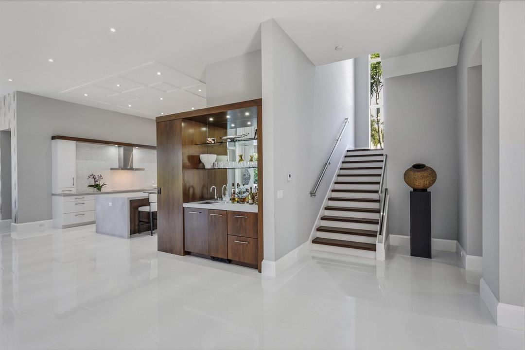 kitchen/staircase