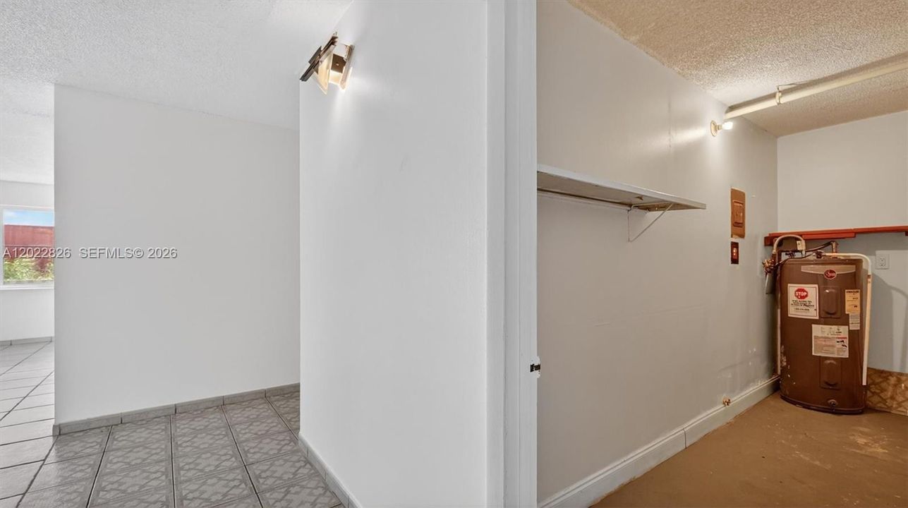 For Sale: $145,000 (2 beds, 1 baths, 1075 Square Feet)