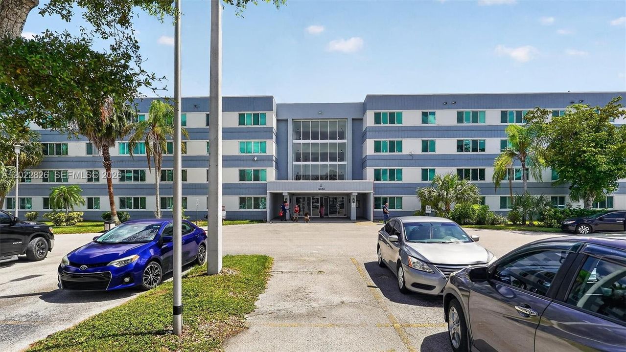 For Sale: $145,000 (2 beds, 1 baths, 1075 Square Feet)