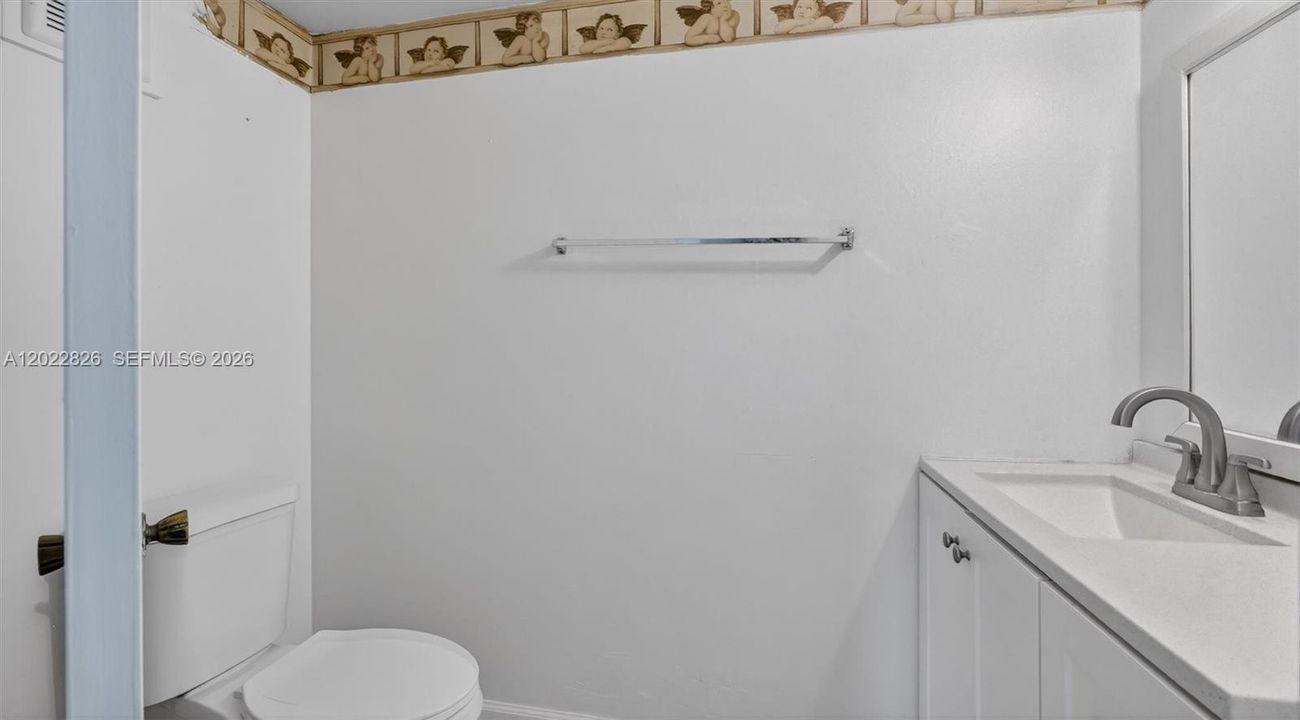 For Sale: $145,000 (2 beds, 1 baths, 1075 Square Feet)