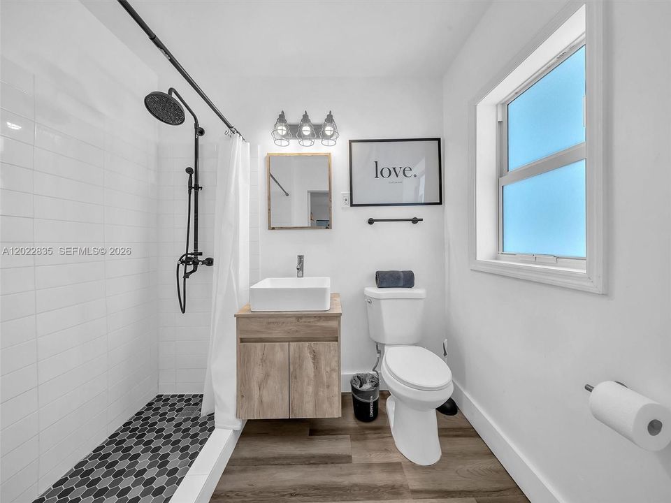 For Sale: $1,355,000 (0 beds, 0 baths, 2276 Square Feet)