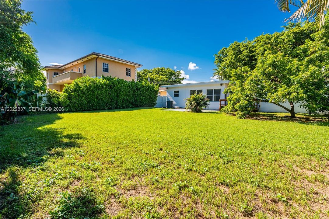 В аренду: $5,950 (3 спален, 2 ванн, 1500 Квадратных фут)