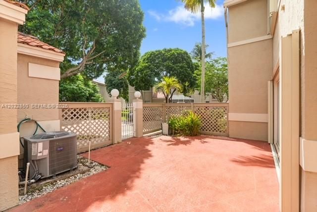 For Rent: $3,250 (3 beds, 2 baths, 1666 Square Feet)