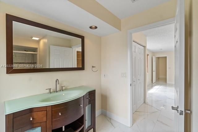For Rent: $3,250 (3 beds, 2 baths, 1666 Square Feet)