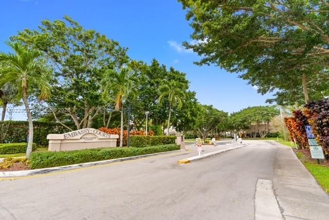 For Rent: $3,250 (3 beds, 2 baths, 1666 Square Feet)