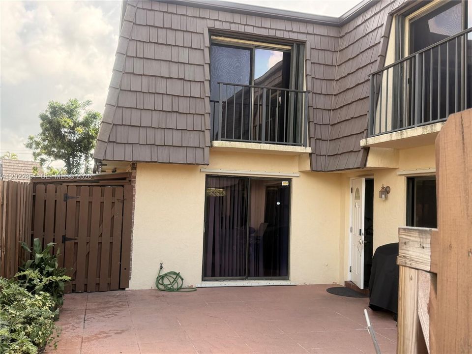 For Sale: $349,900 (3 beds, 2 baths, 1540 Square Feet)