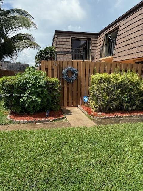 For Sale: $349,900 (3 beds, 2 baths, 1540 Square Feet)