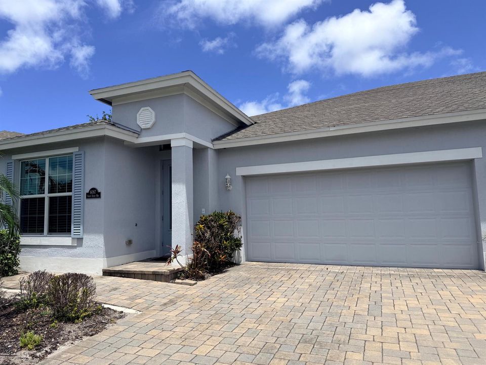 2 Car Garage