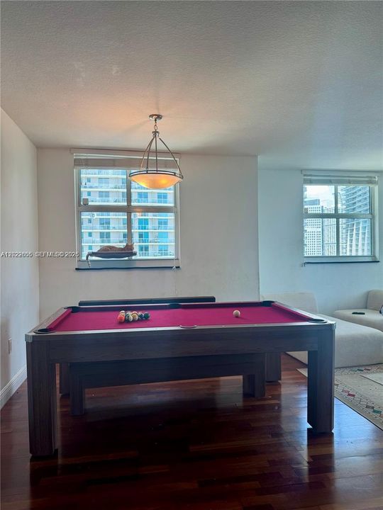 Activo con contrato: $460,000 (2 camas, 2 baños, 1149 Pies cuadrados)
