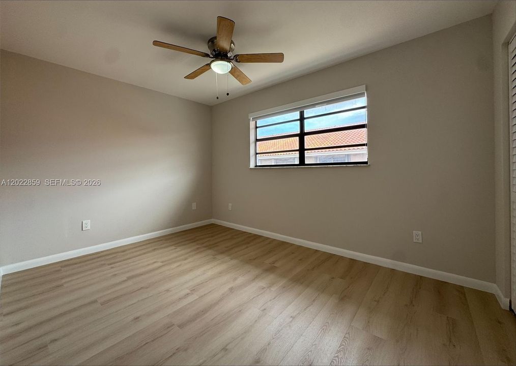 Active With Contract: $2,790 (2 beds, 2 baths, 1164 Square Feet)