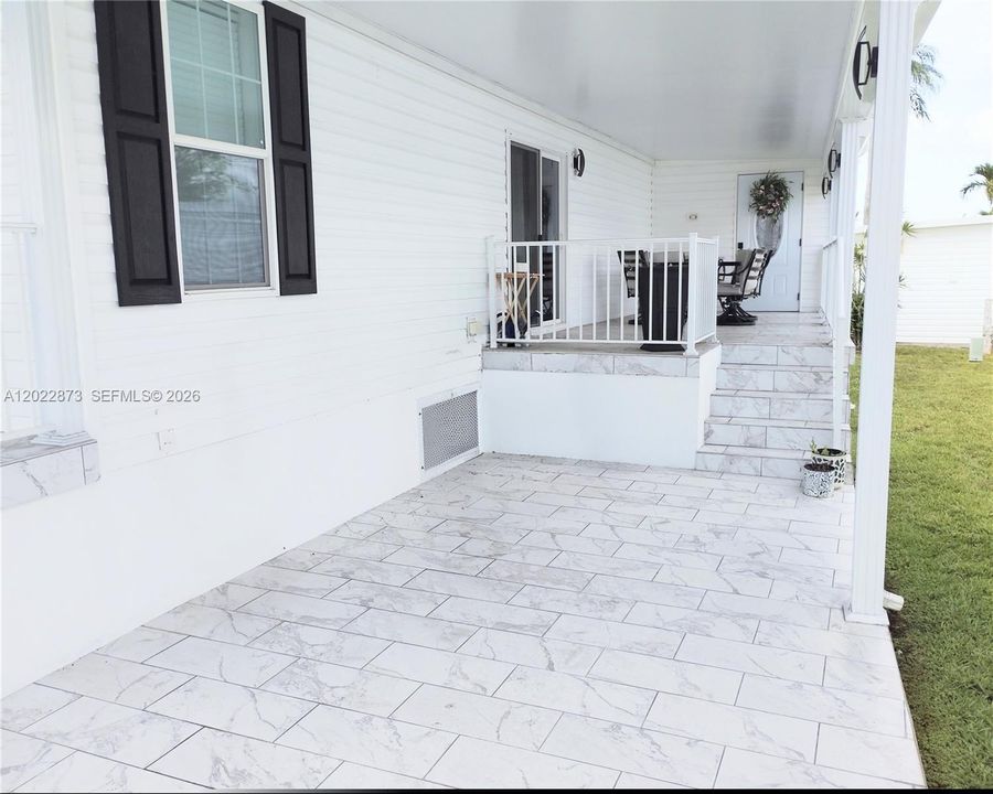 2nd bathroom