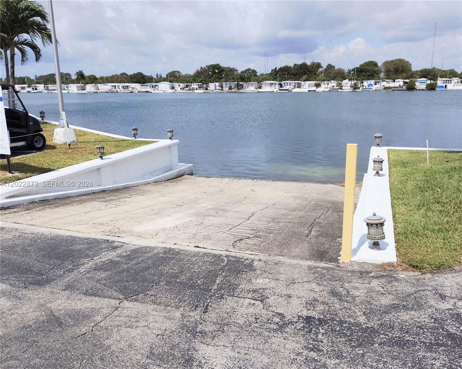 Community boat ramp