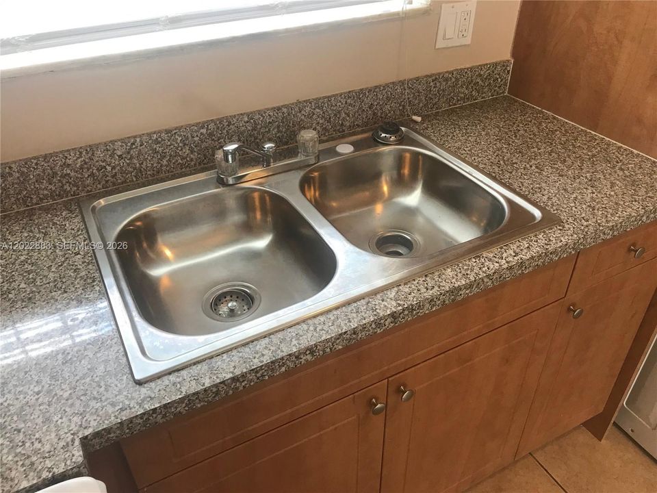 For Rent: $1,800 (2 beds, 1 baths, 0 Square Feet)