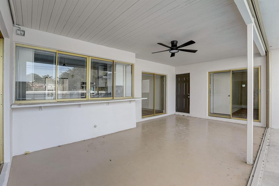 N 45th Ave-035