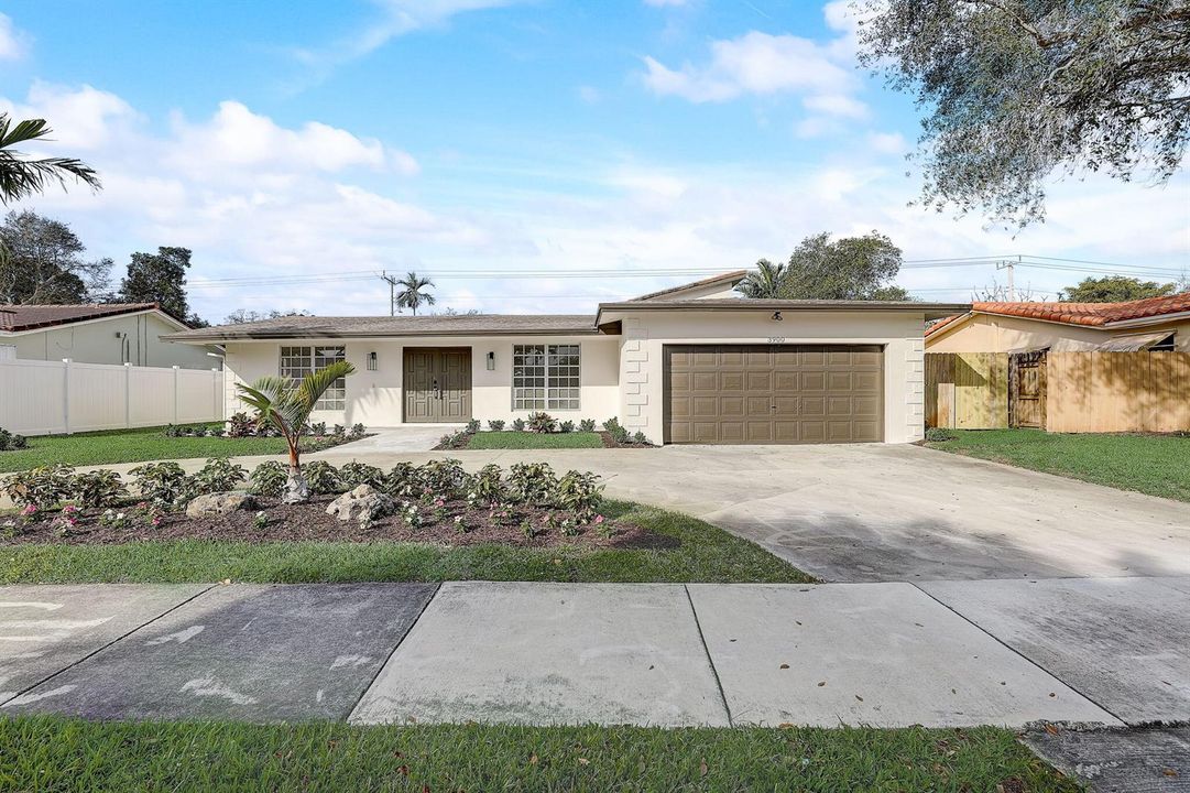 N 45th Ave-002