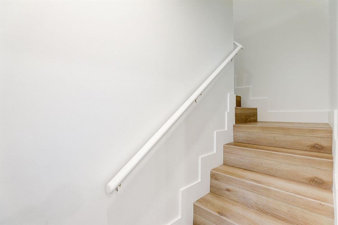 N 45th Ave-005