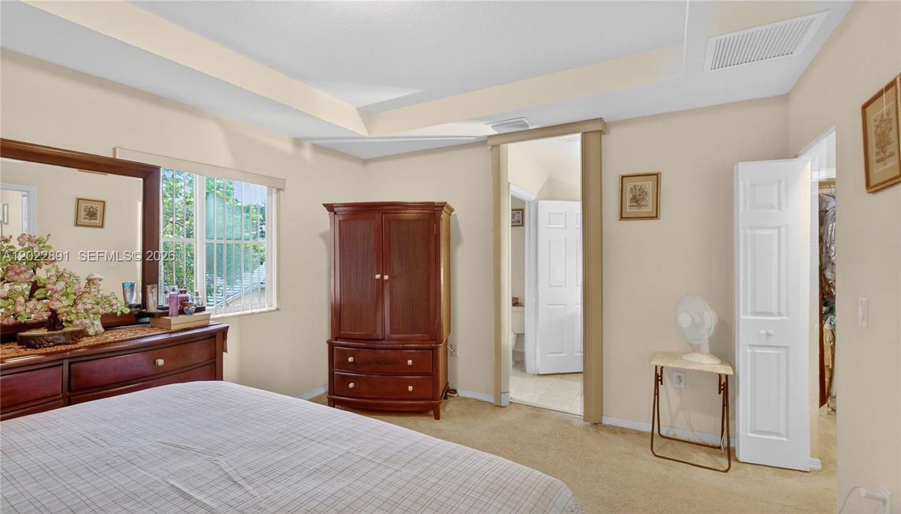 En Venta: $430,000 (3 camas, 2 baños, 1656 Pies cuadrados)