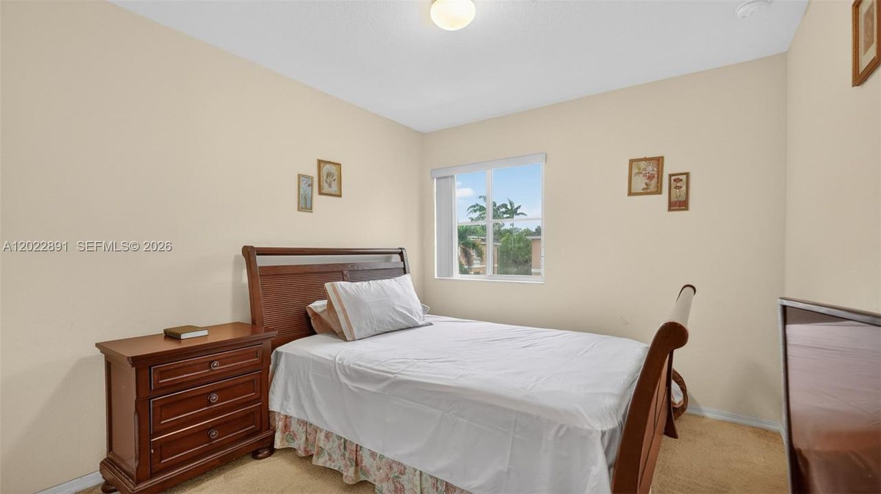 En Venta: $430,000 (3 camas, 2 baños, 1656 Pies cuadrados)