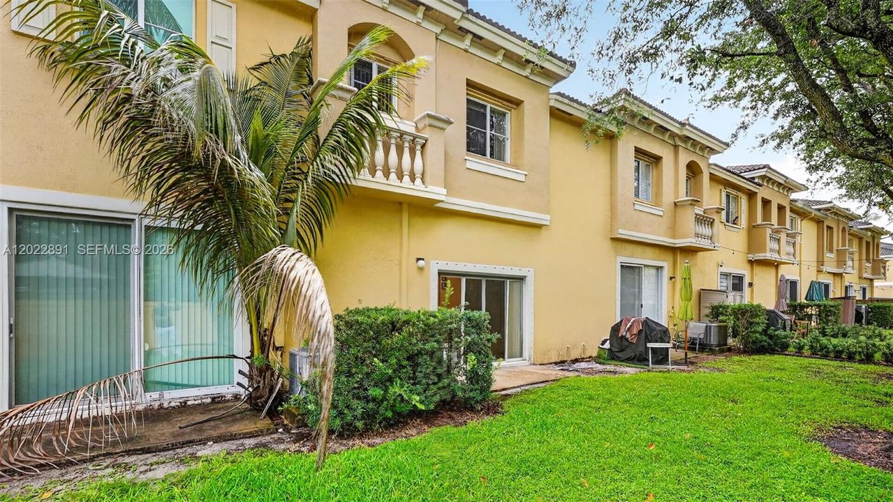 En Venta: $430,000 (3 camas, 2 baños, 1656 Pies cuadrados)