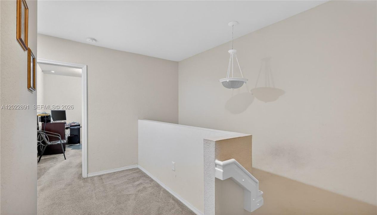 En Venta: $430,000 (3 camas, 2 baños, 1656 Pies cuadrados)