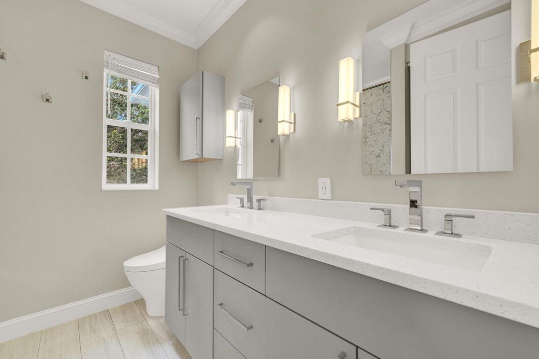 bath 2 vanity 221