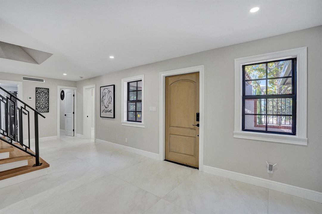 308 Greymon Dr